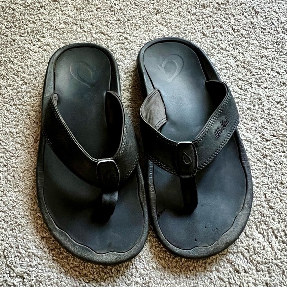 OluKai Ohana-M Men's Size 7 Black Beach Thong Slip On Flip Flop Sandals - Picture 1 of 5